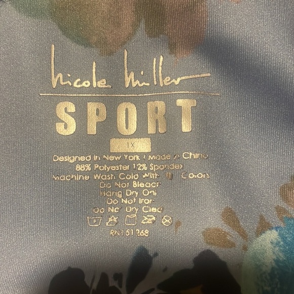 7. Nicole Miller Bike Shorts - Picture 4 of 7